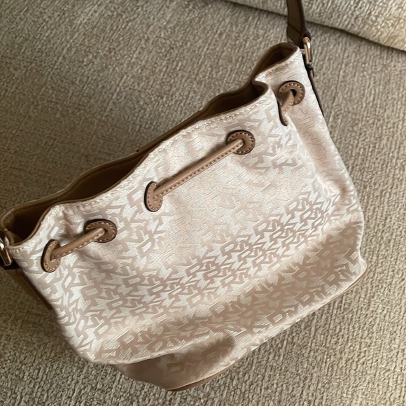 DKNY Beige Canvas and Faux Leather Logo Print Purse - Picture 5 of 12